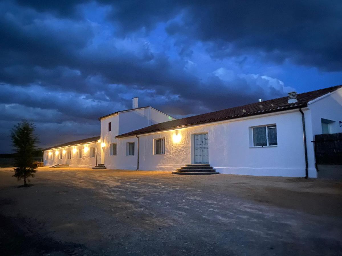 Entheos Hostel Lerin Exterior foto