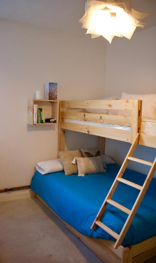 Entheos Hostel Lerin Exterior foto