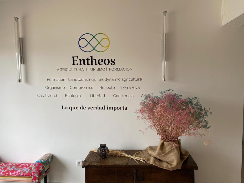Entheos Hostel Lerin Exterior foto